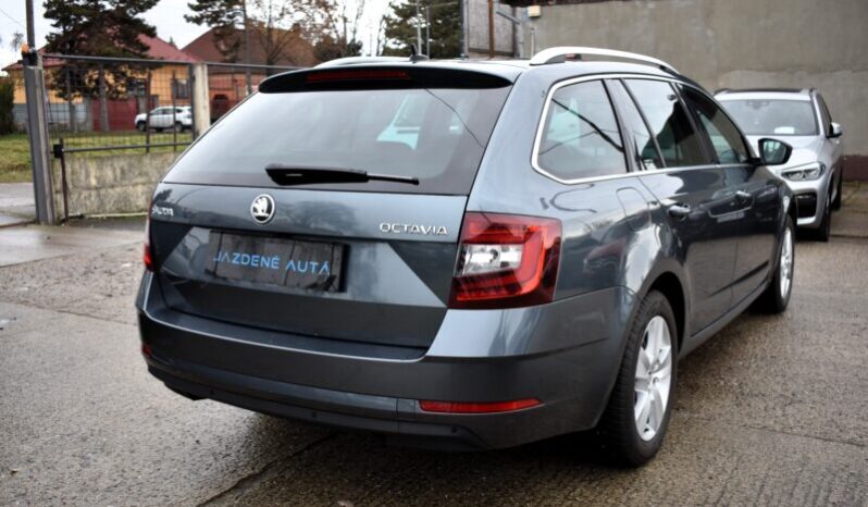 Škoda Octavia Combi 2,0l 110KW A/T Webasto full