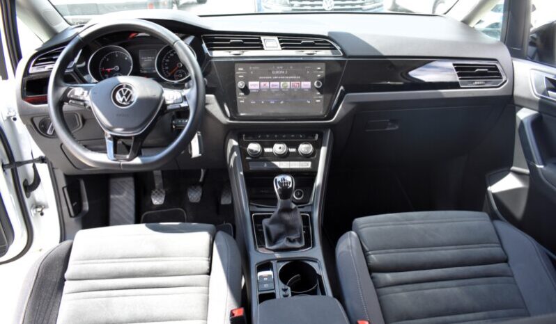 Volkswagen Touran 2.0 TDI SCR 150k R-Line Highline full