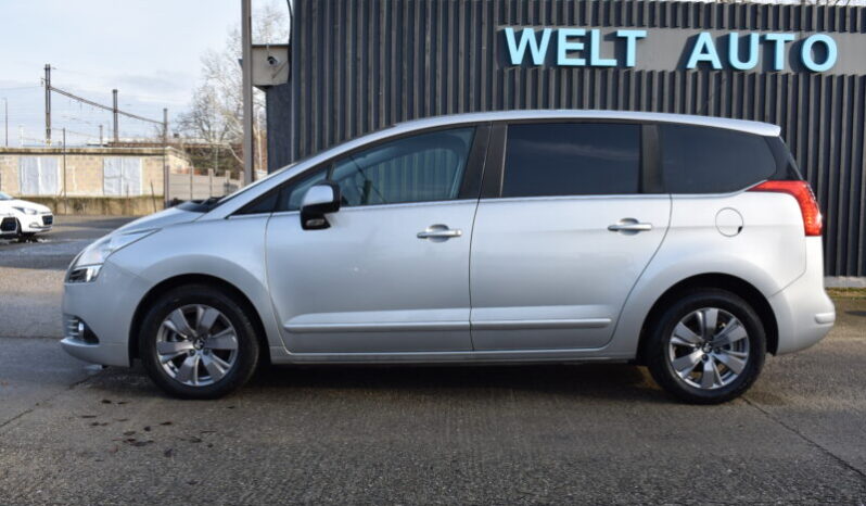 Peugeot 5008 1.6L HDi FAP Active full