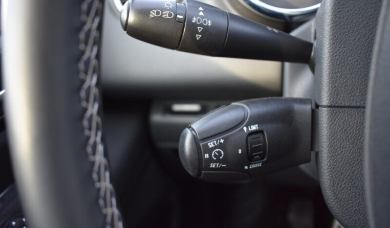 Peugeot 5008 1.6L HDi FAP Active full