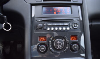 Peugeot 5008 1.6L HDi FAP Active full