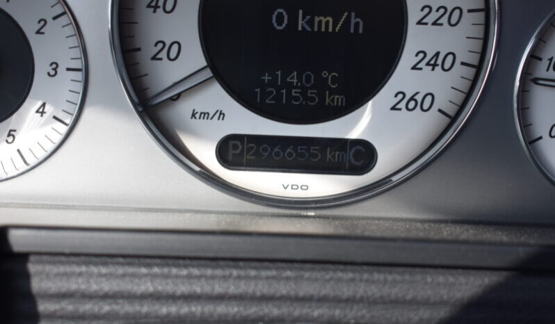 Mercedes-Benz E 220 CDI  Avantgarde A/T,125kW,A5,4d. full