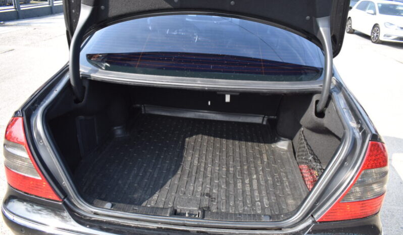 Mercedes-Benz E 220 CDI  Avantgarde A/T,125kW,A5,4d. full